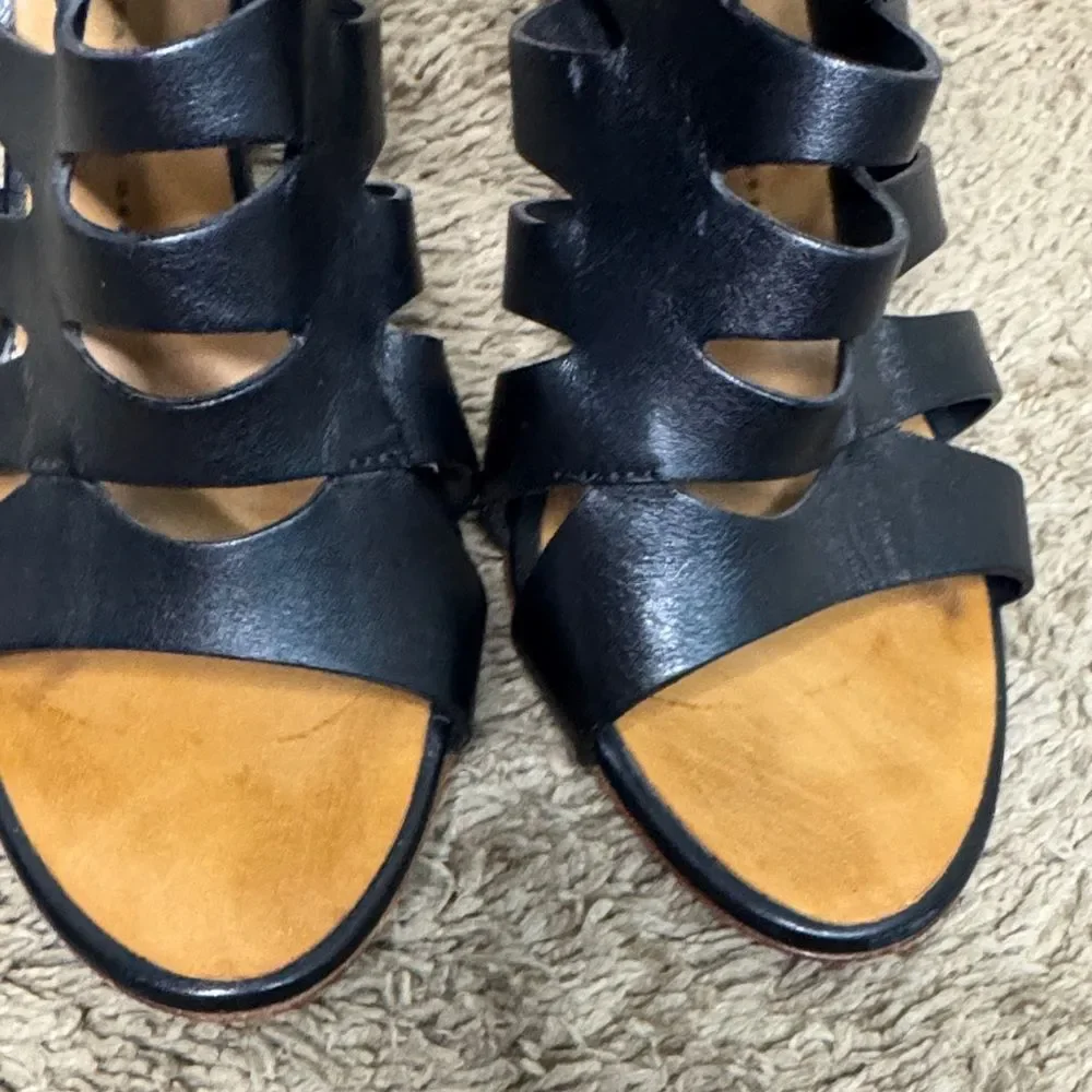Guiseppe Zanotti Elegant Black Leather Strappy Heels size 8.5 Designer Party